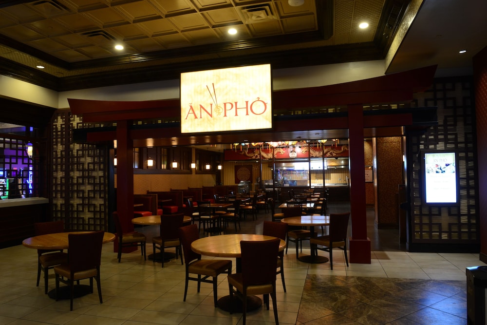 Ameristar Casino Hotel Kansas City 34/48