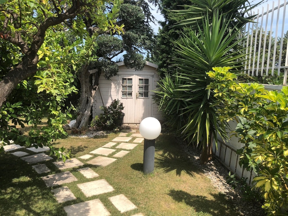Villa Nicolaus 39/47