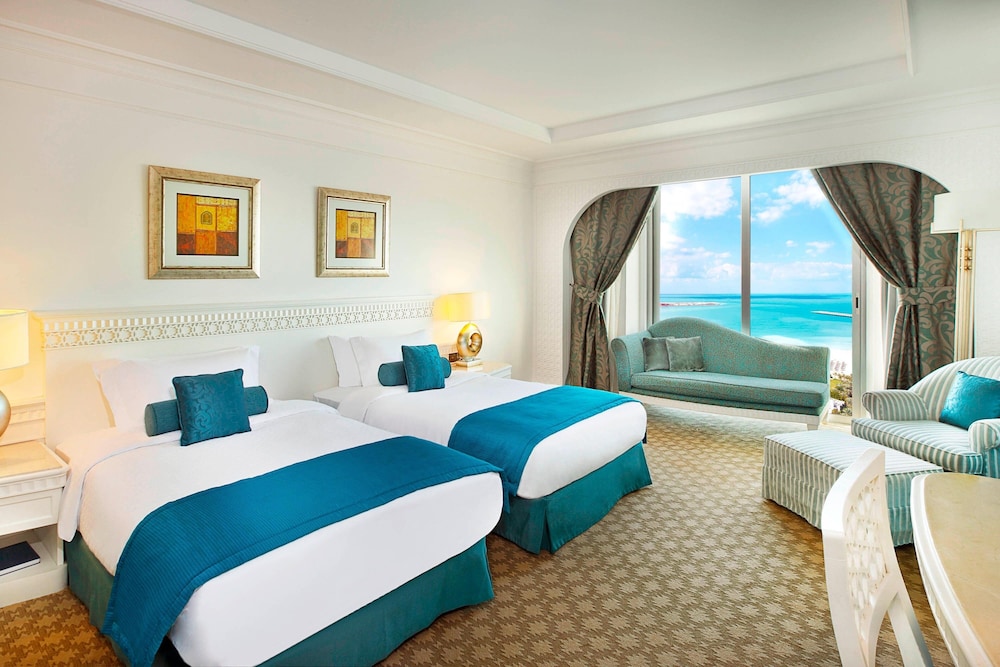 Al Habtoor Grand Resort, Autograph Collection 26/75