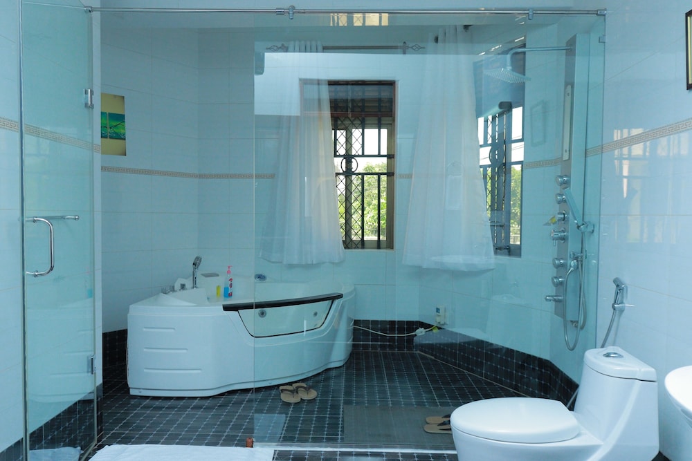 Mowicribs Hotel & Spa 49/50
