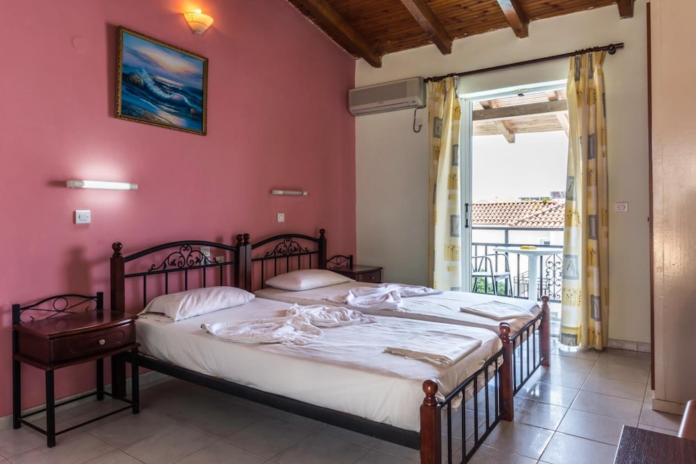 Vossos Hotel Apartments 19/41