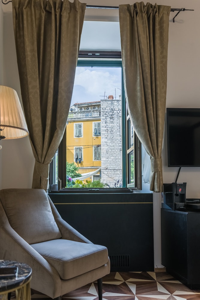 Heritage Hotel King Kresimir 31/50