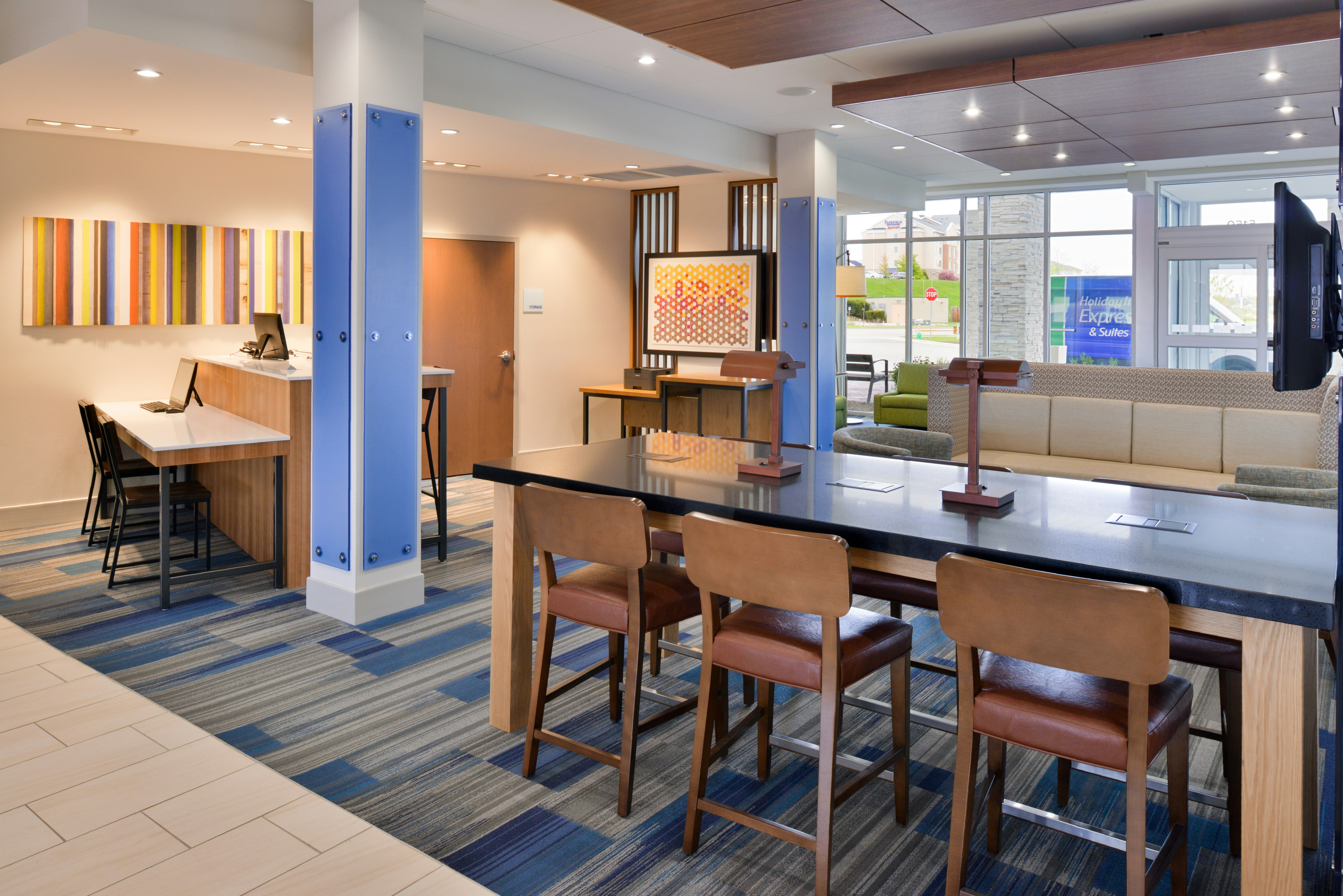 Holiday Inn Express And Suites Madison 51/65