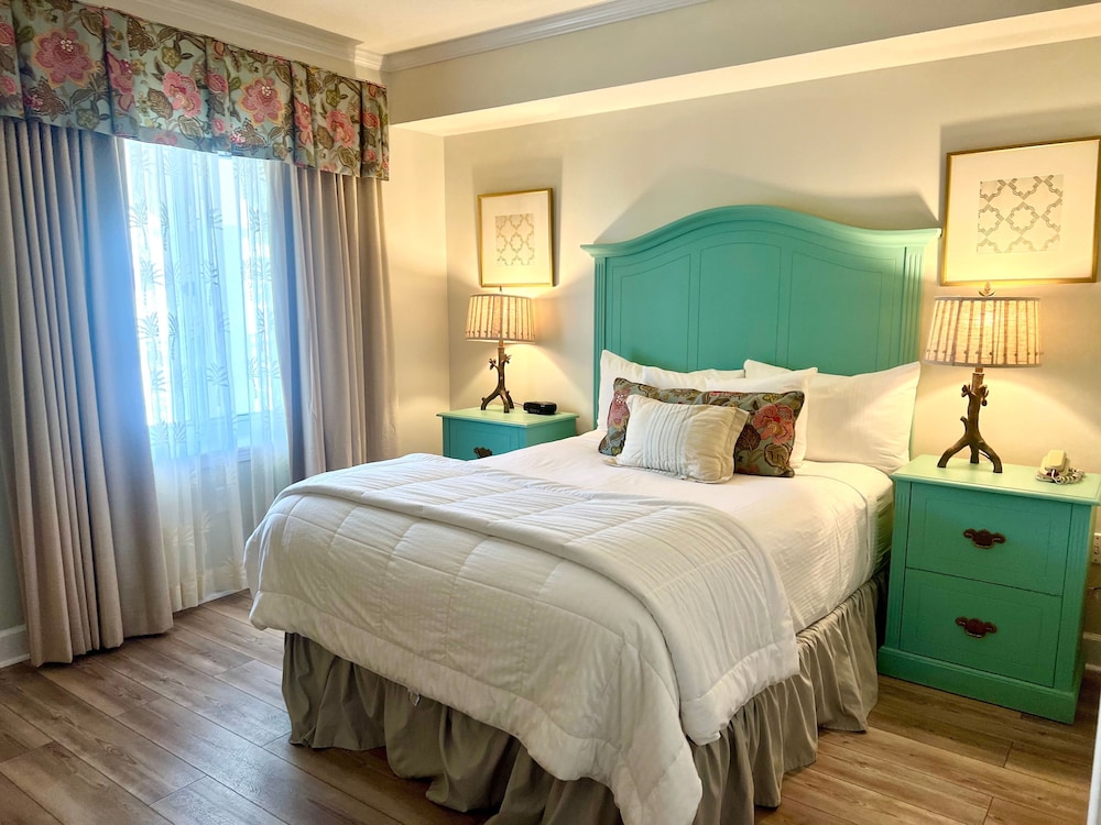 3 Bedrooms, Tower, Suite, 1 King and 2 Queen Beds, Ocean View, Main Tower