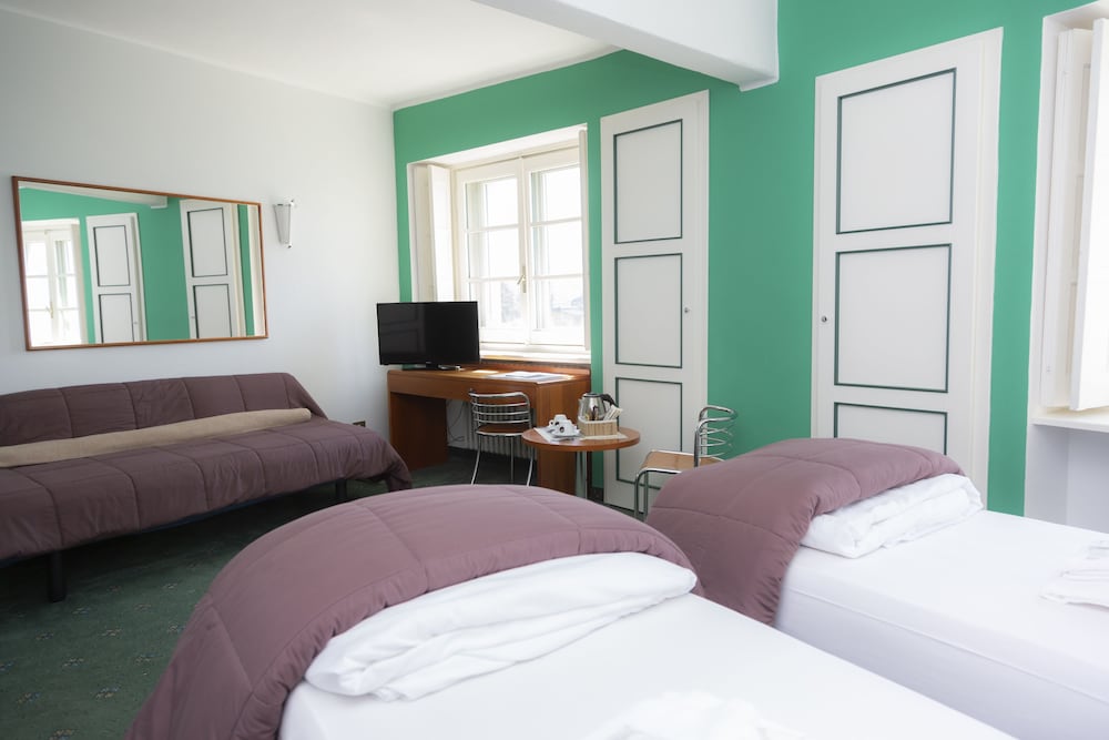 Hotel La Torre 12/67
