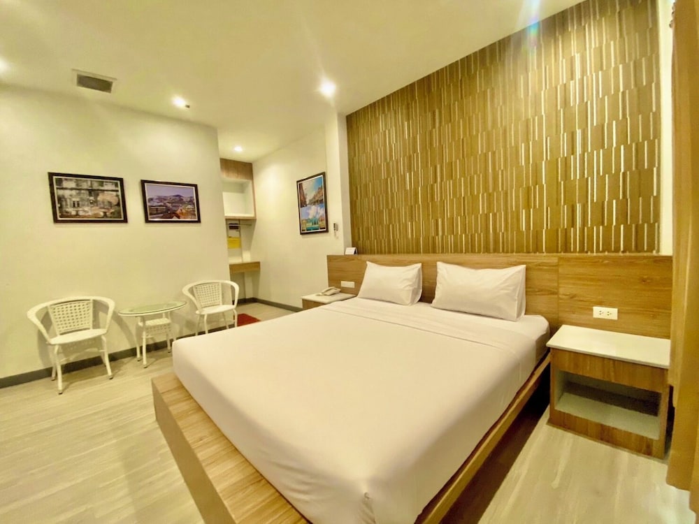 غرفة بسرير كينج، Seree Grand Resort 3/9