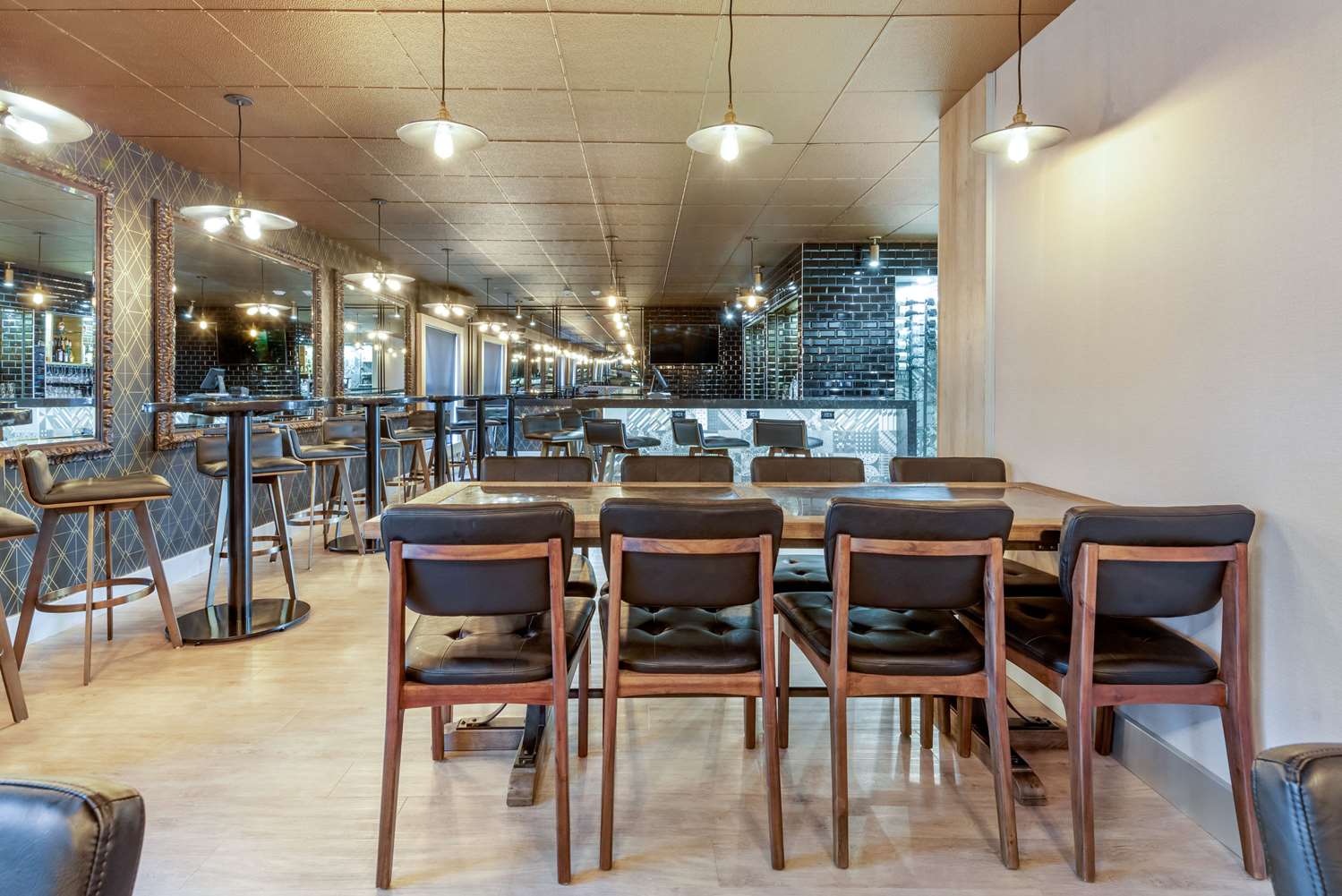 The Insignia Hotel, Sarnia, a Tribute Portfolio Hotel 41/55