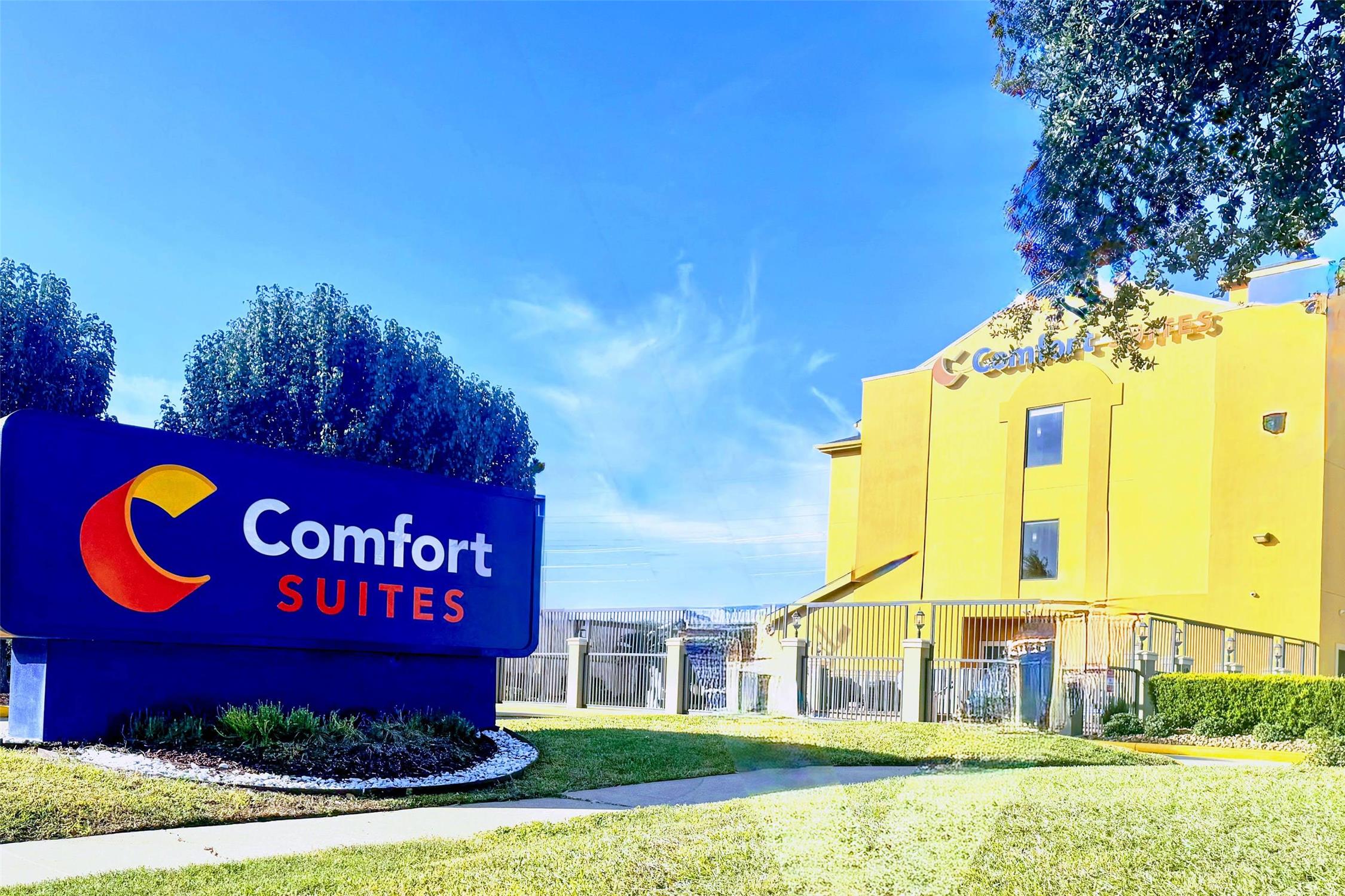 Comfort Suites Westchase Houston Energy Corridor 9/54