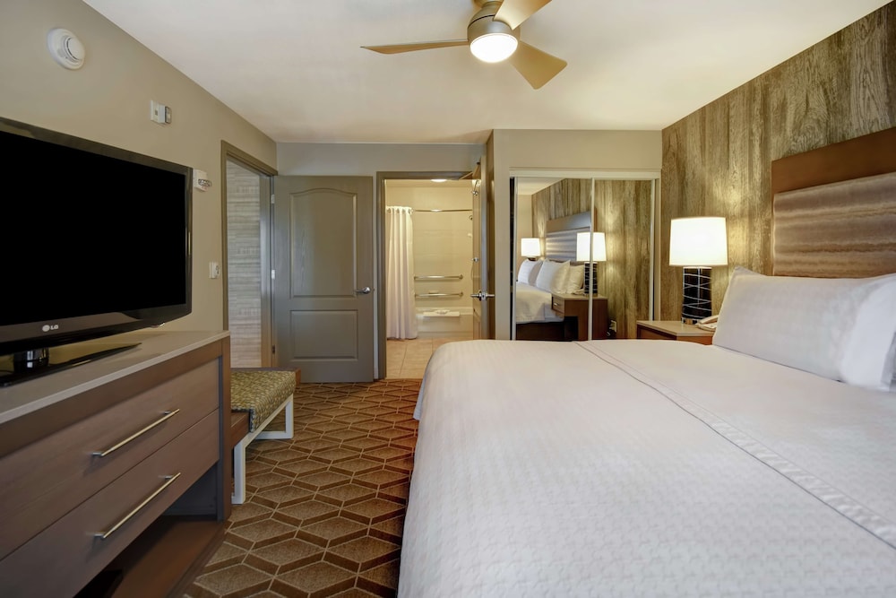 Homewood Suites by Hilton @ The Waterfront 9/45