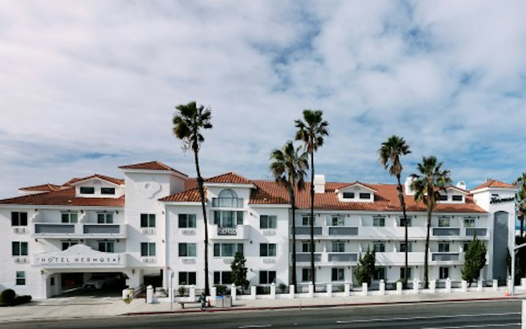 Hotel Hermosa 4/52