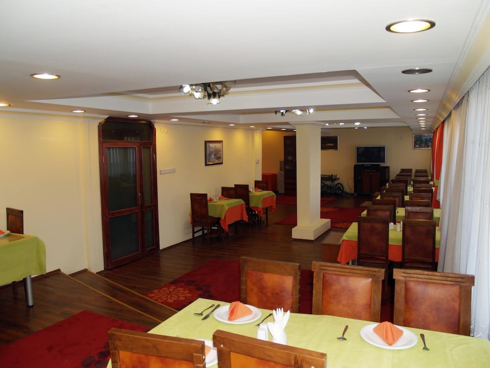 Grand Hotel Duman 16/24