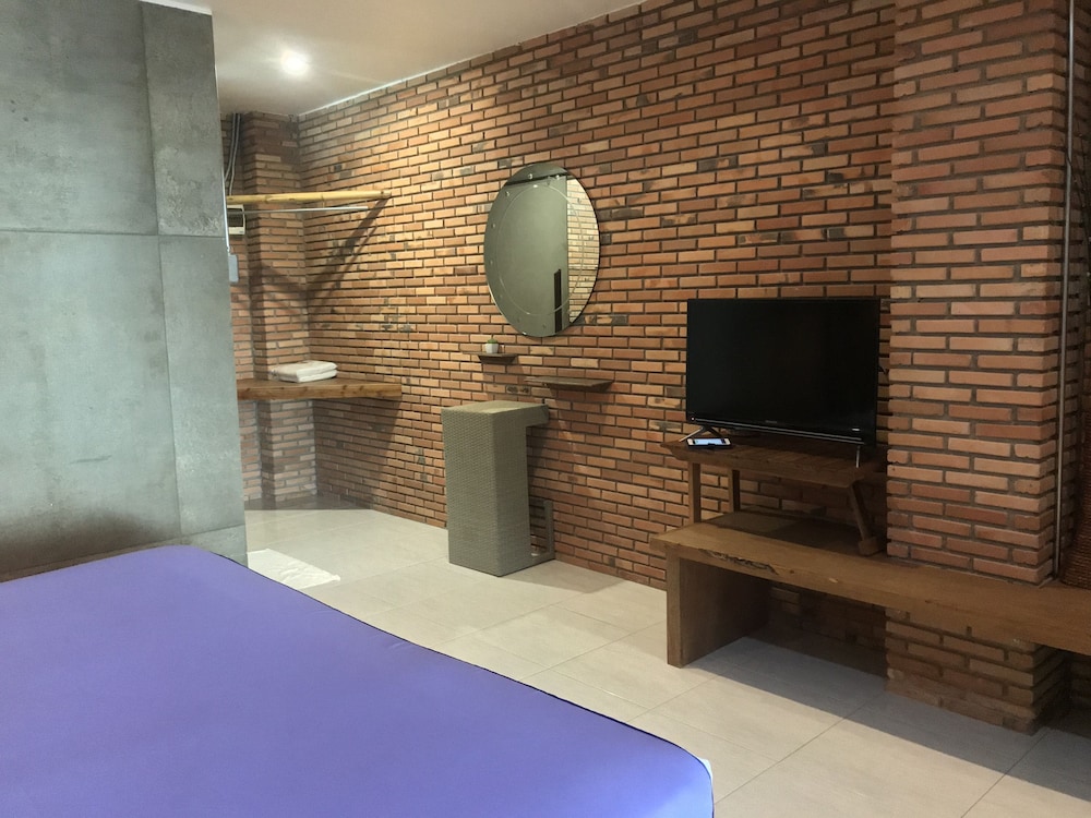 Cafe@Luv22 Guest House 43/67