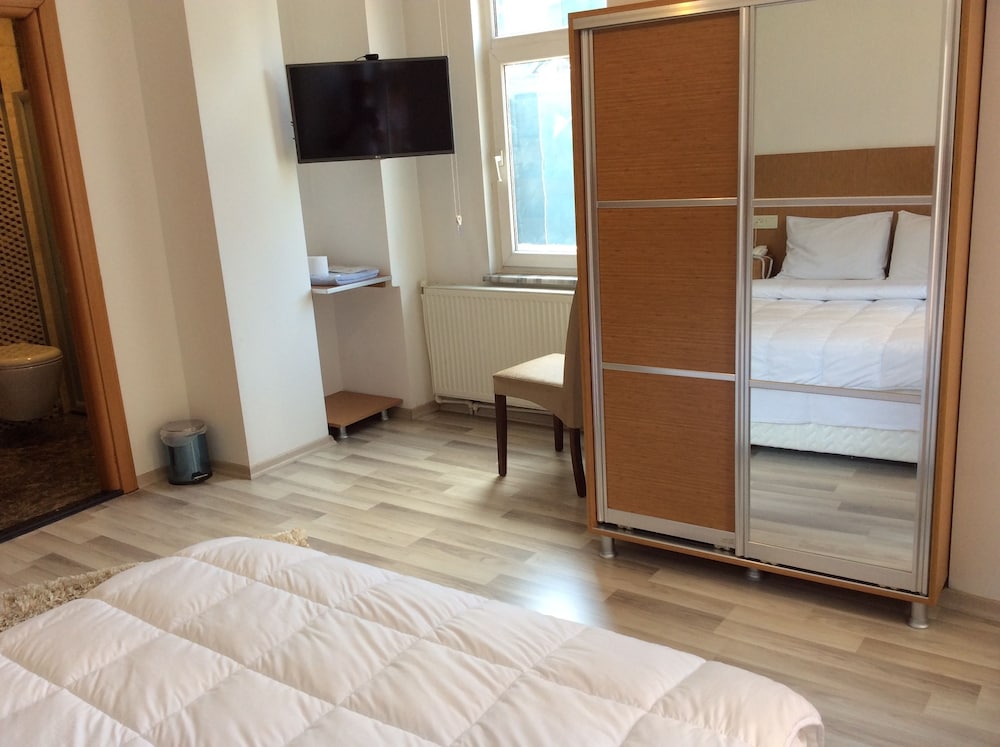 Hotel Yonca 6/52