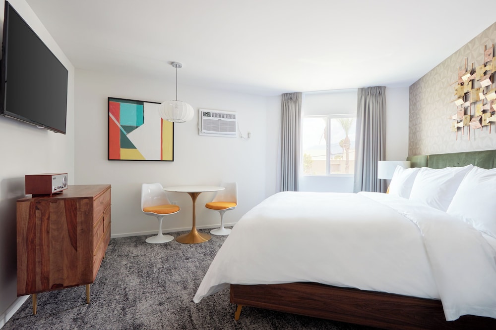 Room, King Bed