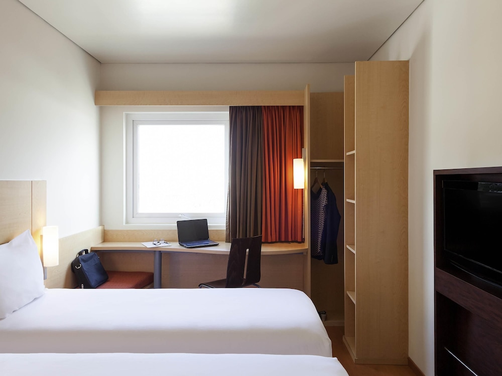 Ibis Chihuahua 17/50