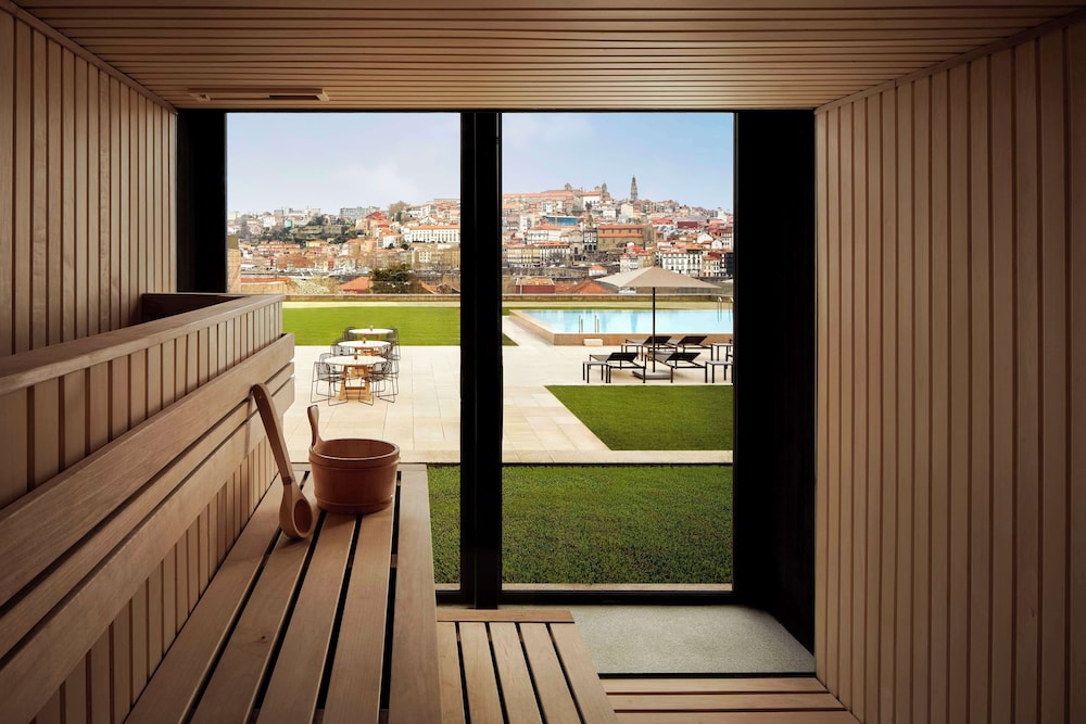 Hotel Tivoli Kopke Porto Gaia 22/49
