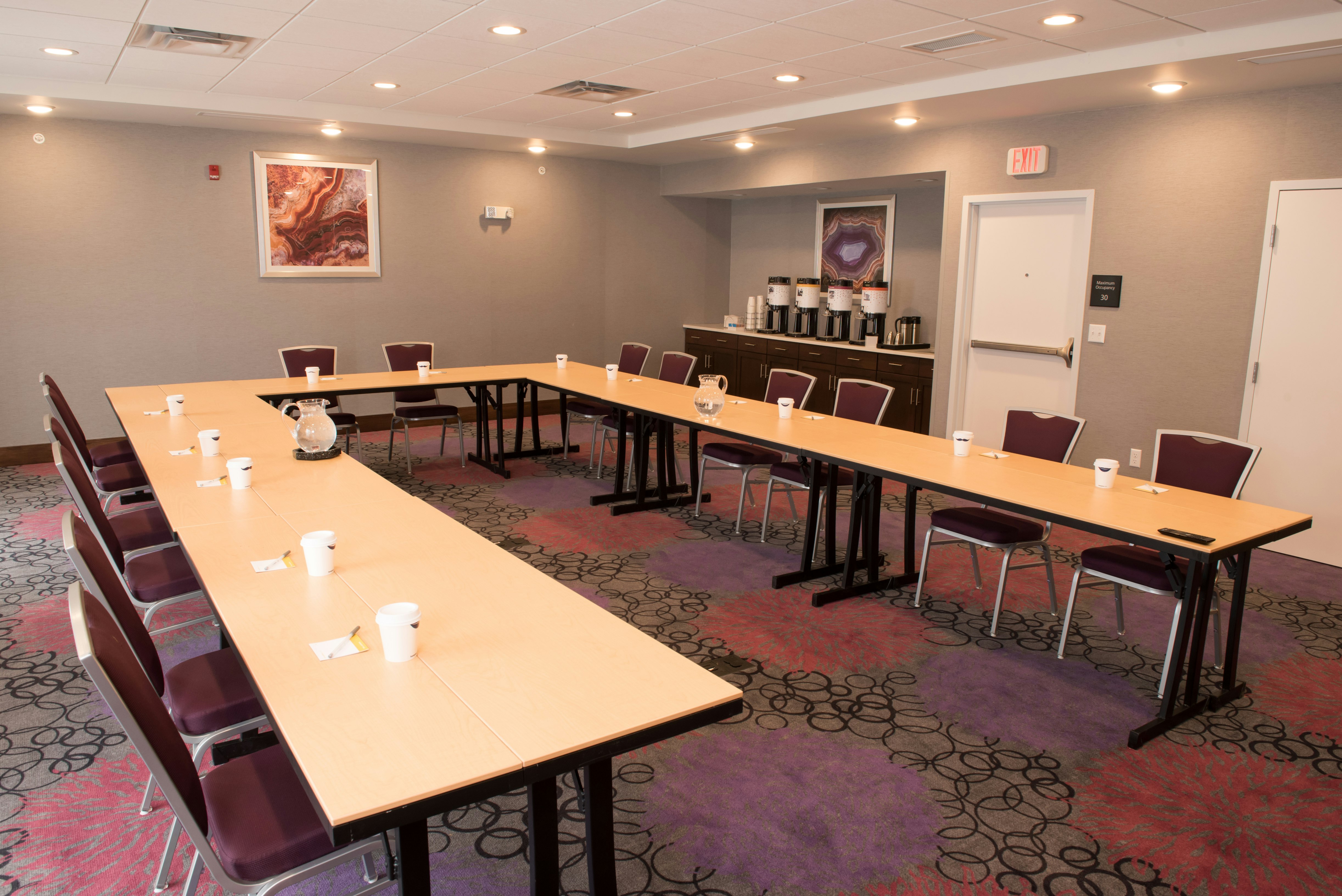 Hampton Inn & Suites Bay City, MI 44/51