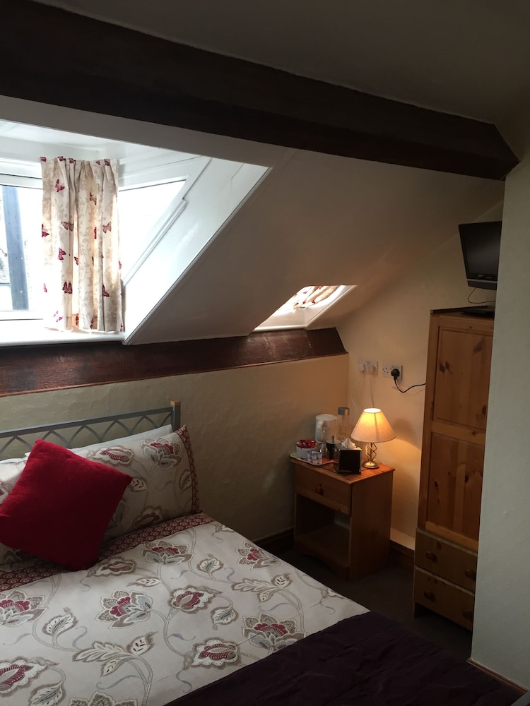 Room, Single, Single Bed, Attic