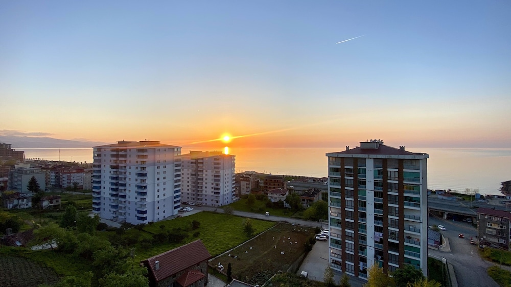 Caykent Suites Deluxe Hotel 2/50