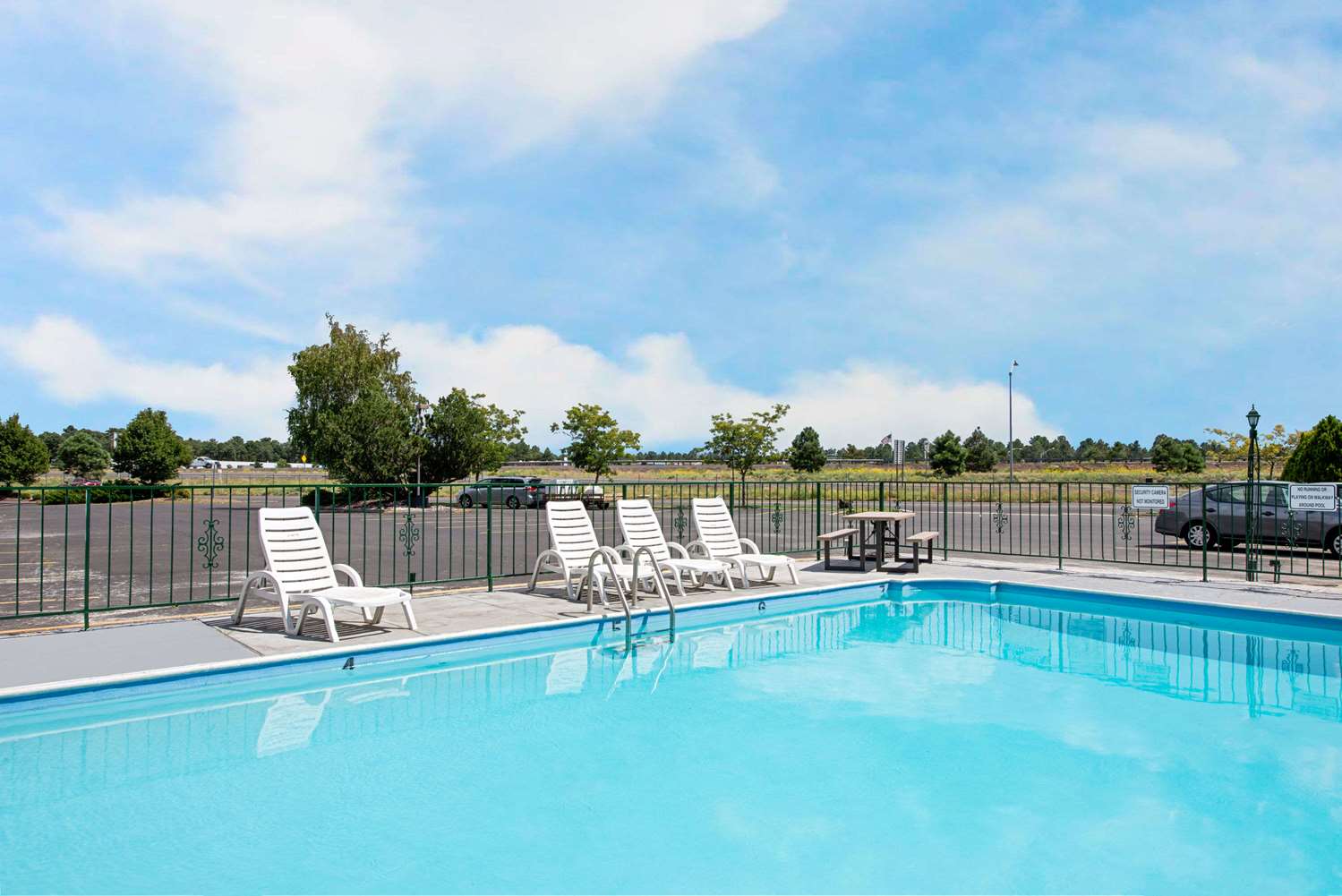 Ramada By Wyndham Flagstaff East 32/48