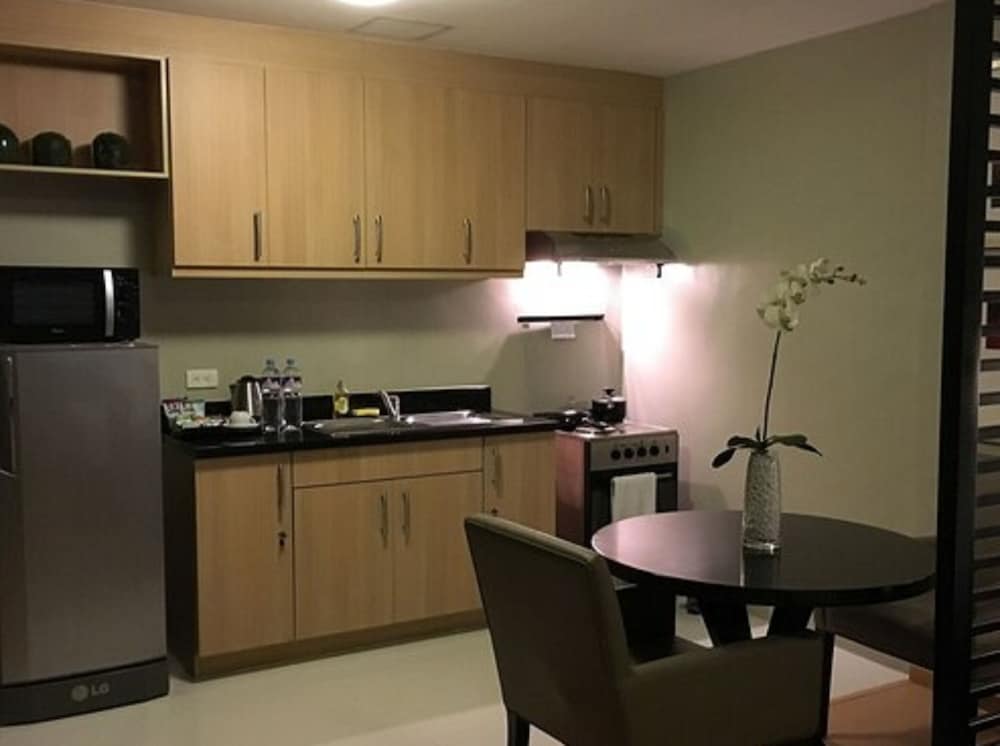 Avant Serviced Suites 45/52