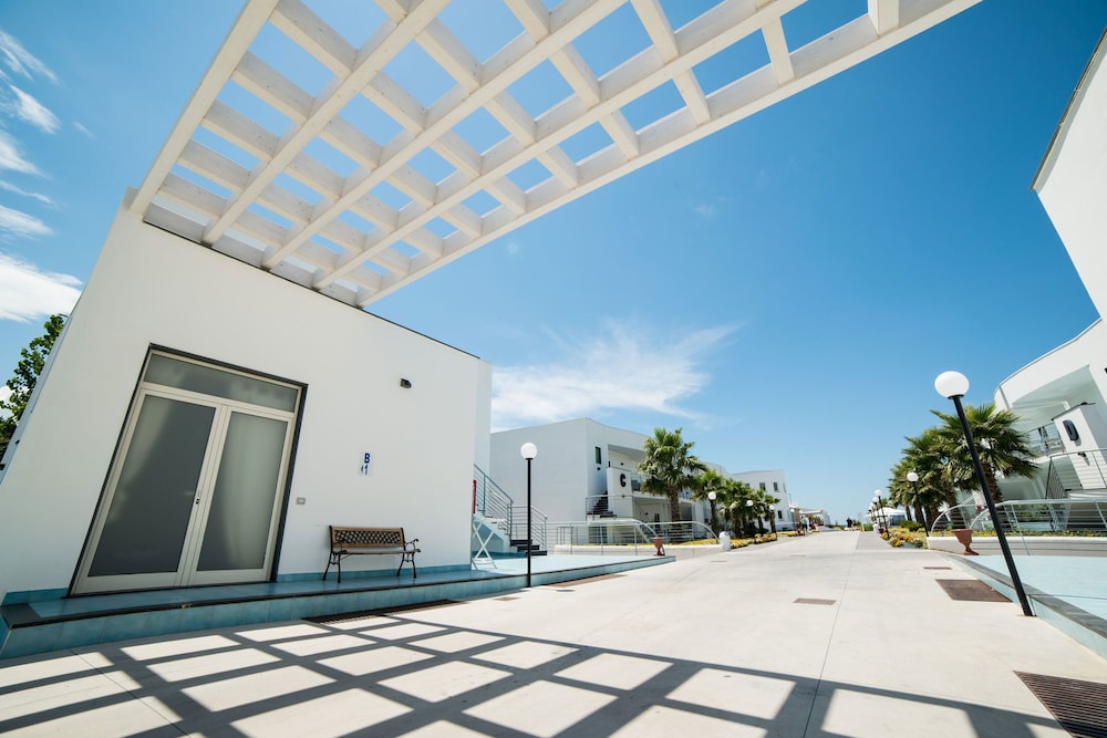 Medea Beach Resort 28/50