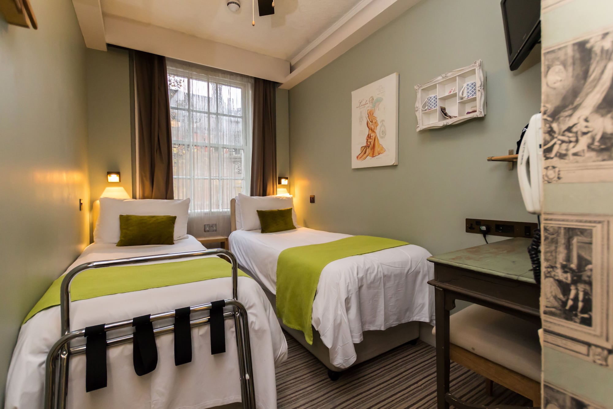 BASIC, TWIN BEDS