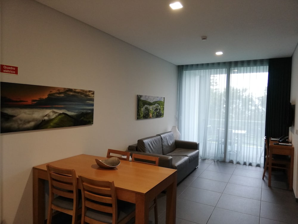 Whales Bay Hotel Apartamentos 33/55
