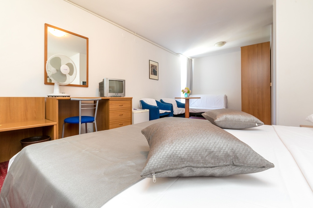 Jadran Hotel Sibenik 20/60