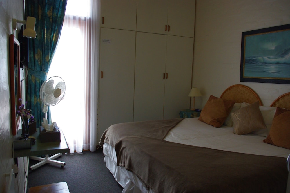 Aqua Marine Guest House 22/67