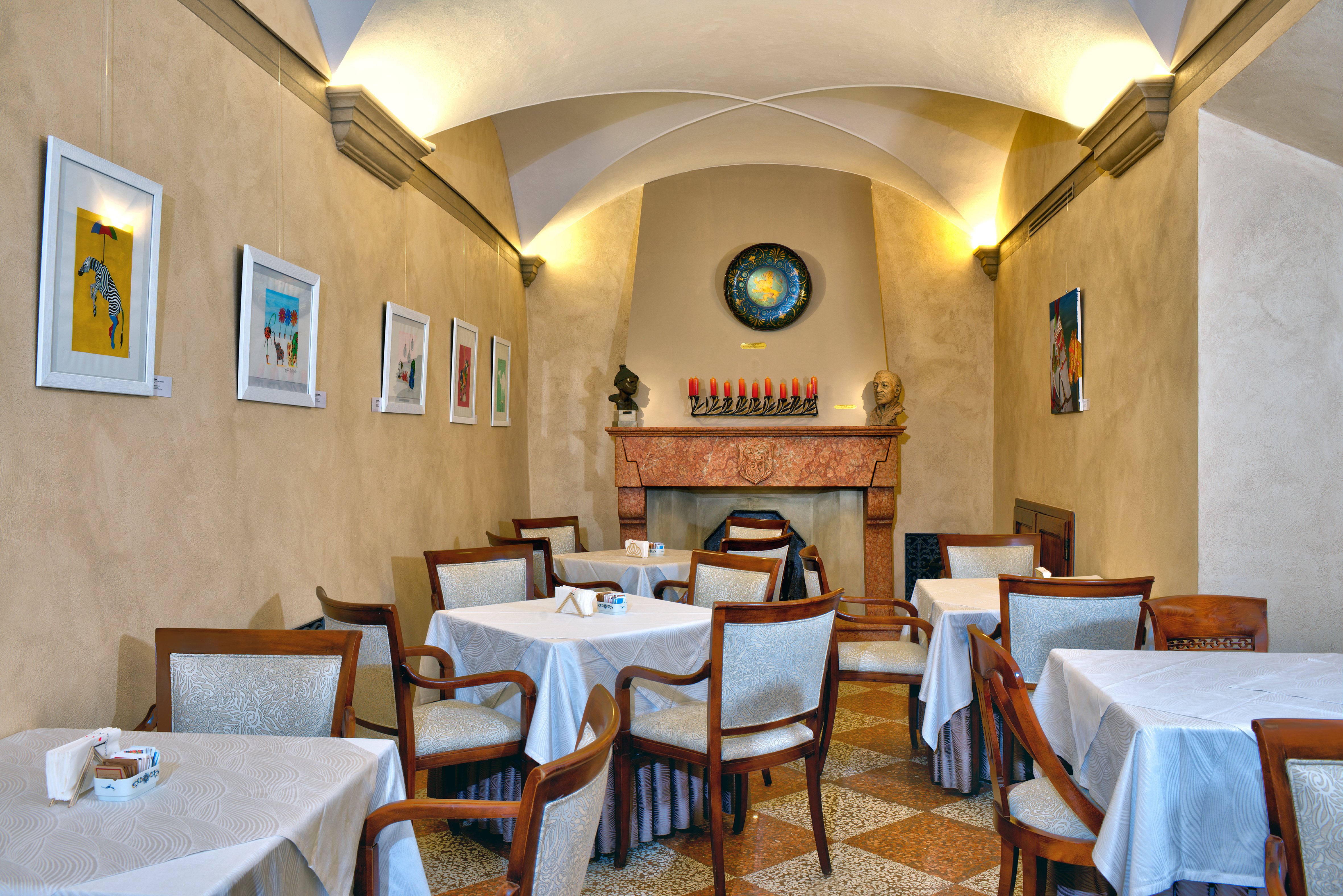 Art Hotel Commercianti 64/80
