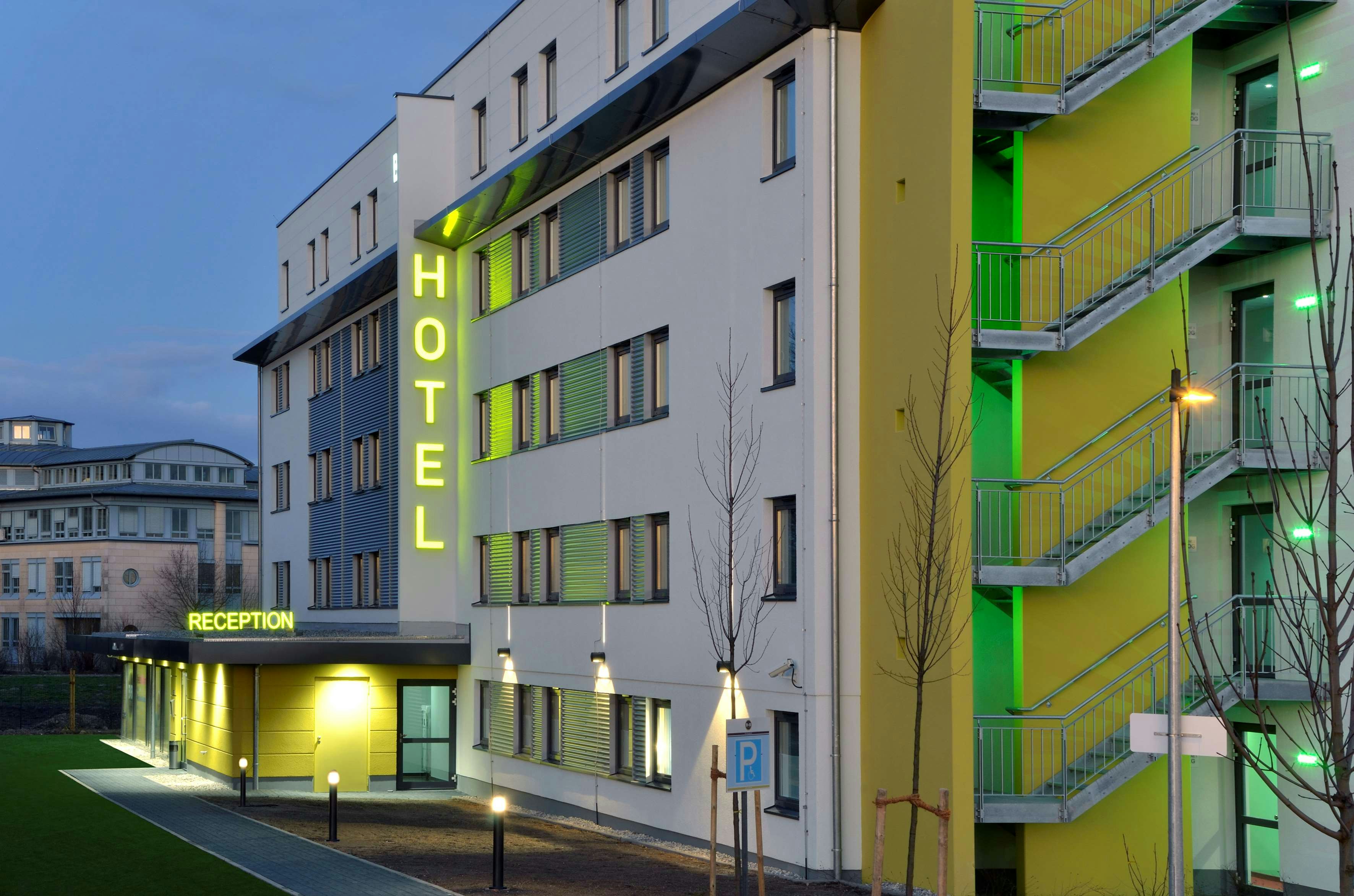 B&B Hotel Munchen-Airport 2/27