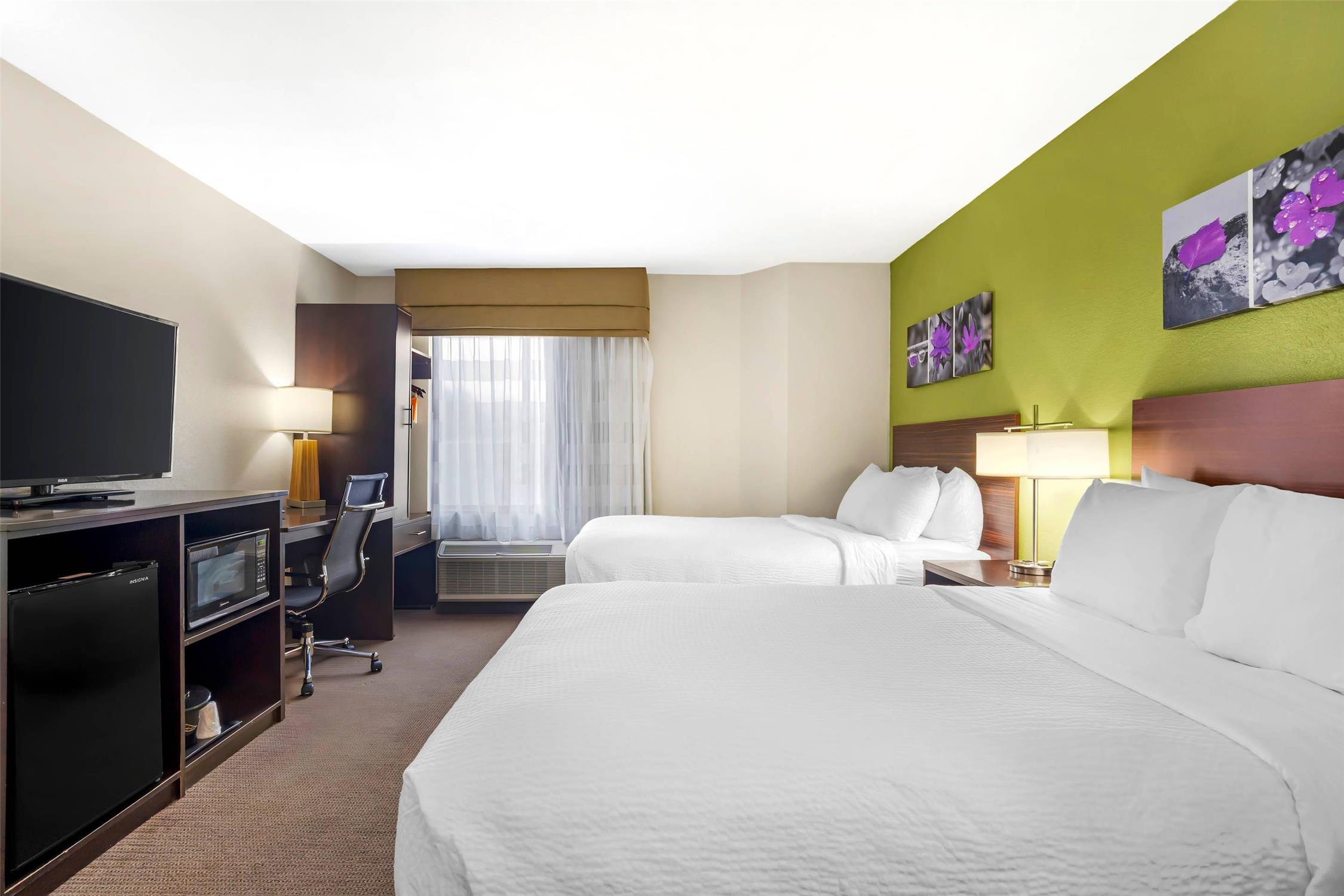 ROOM, 2 DOUBLE BEDS