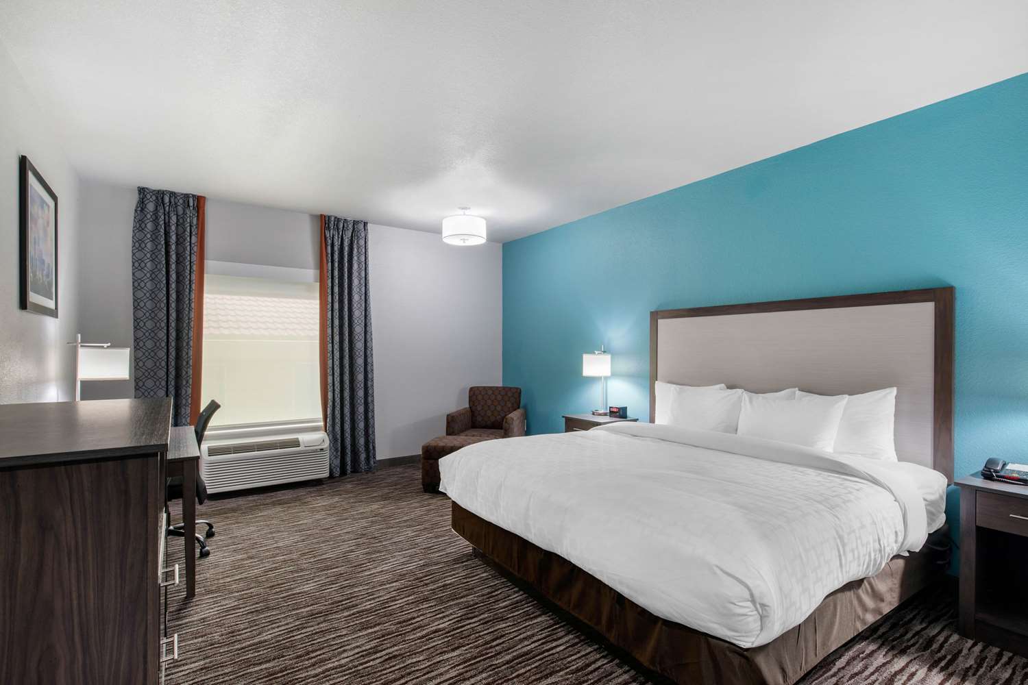 Clarion Inn & Suites Dfw North 23/49