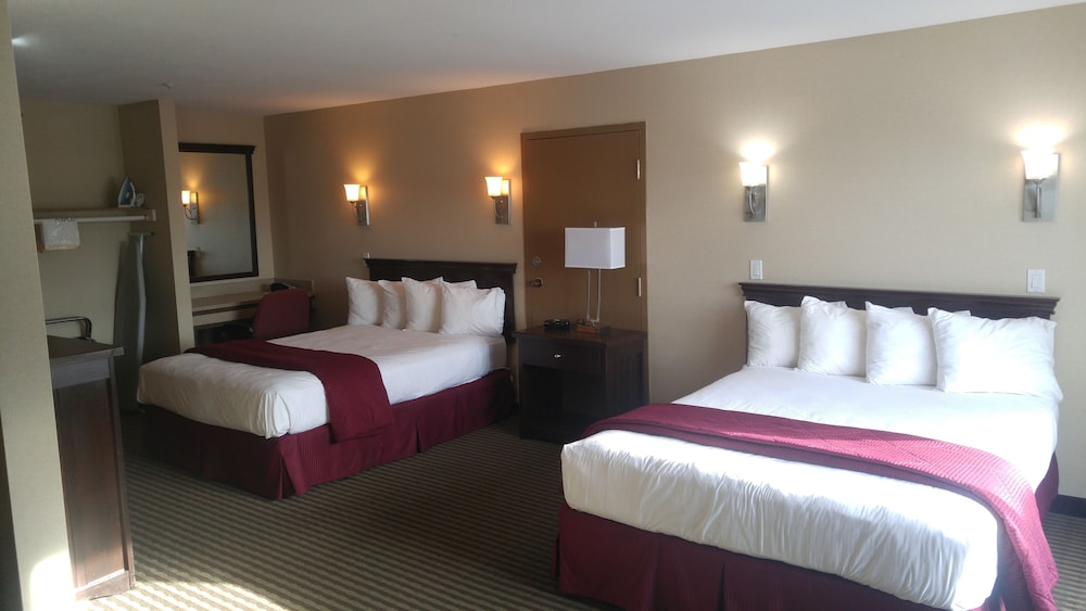 Ramada by Wyndham Abbotsford 7/24