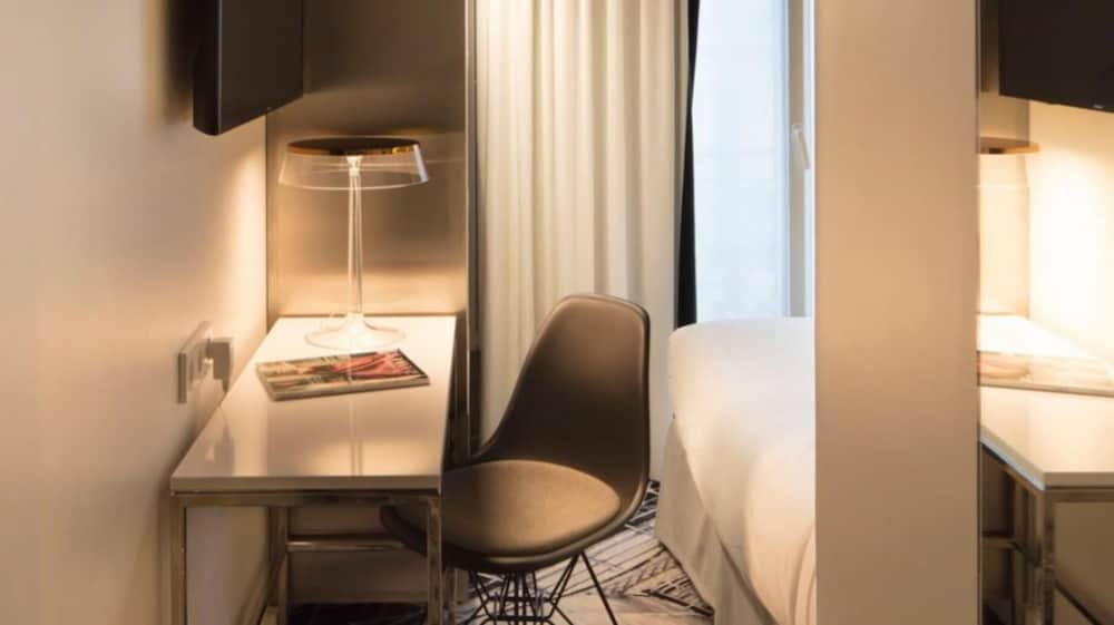 Nouvel Hotel 50/55