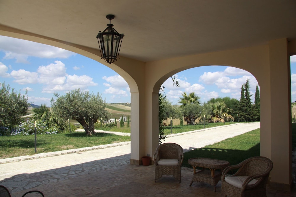 Don Giovanni Hotel 30/36