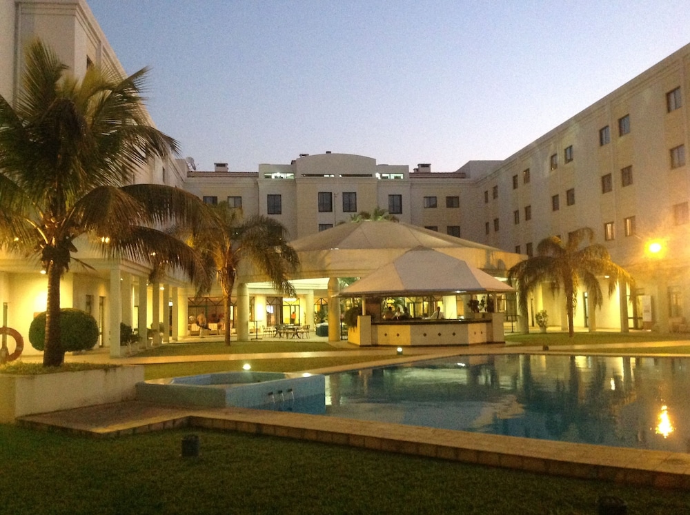 Vip Grand Maputo 36/41