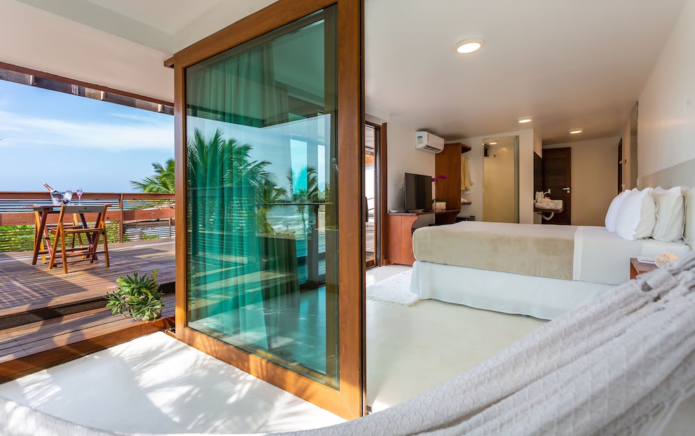 ROYAL, MASTER, SEA FRONT, BATHTUB
