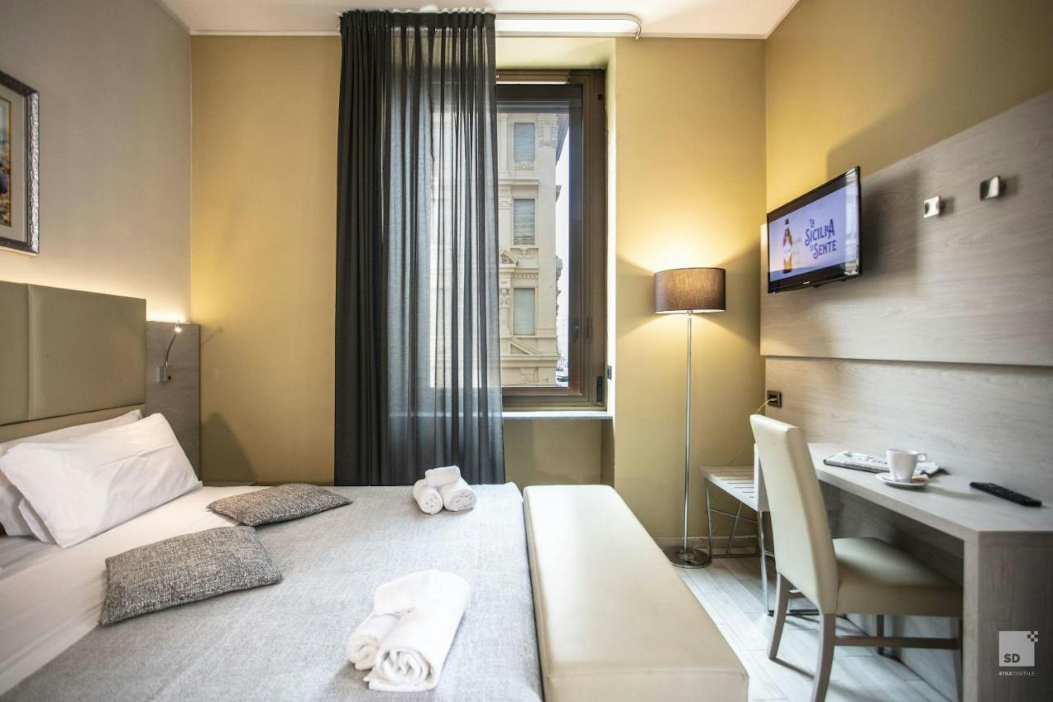 Diplomatic Hotel 19/62