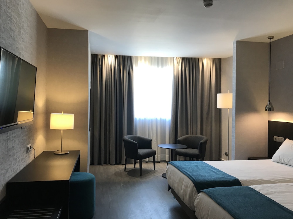 HG City Suites Barcelona 11/30