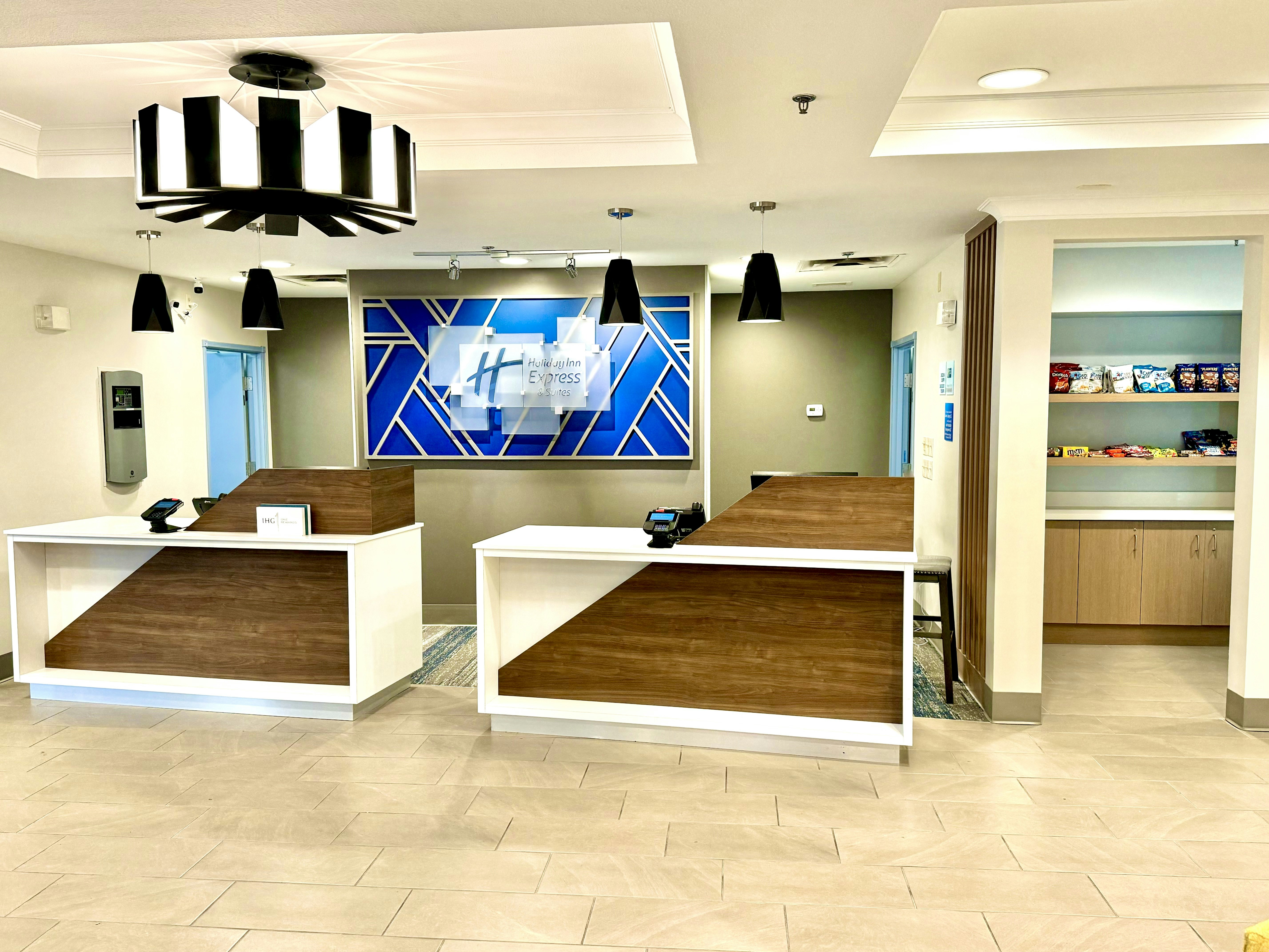 Holiday Inn Express & Suites Dewitt (Syracuse) 10/61