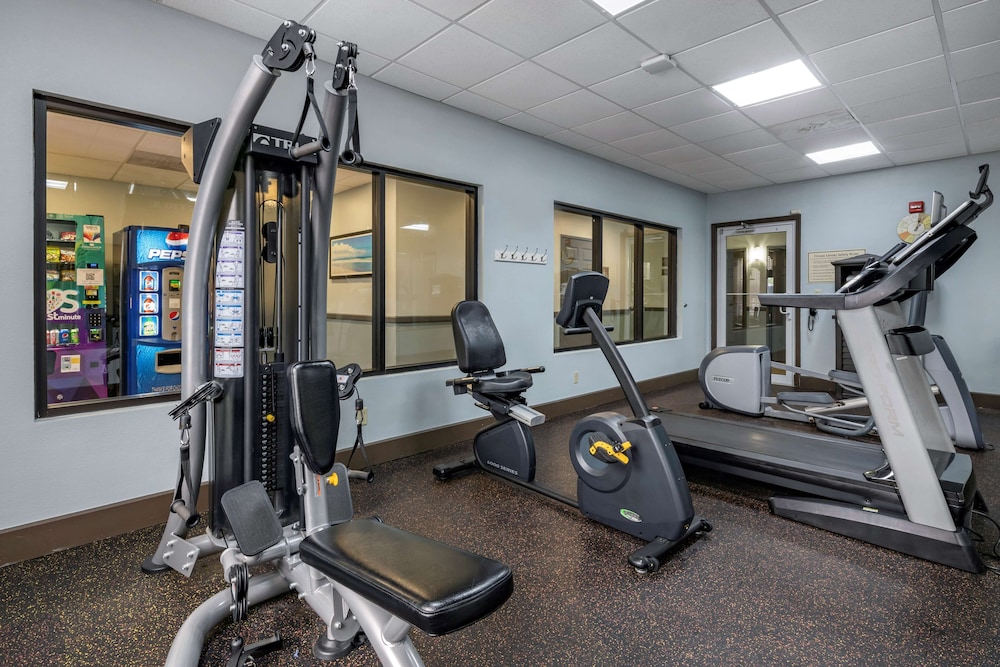 Best Western Plus Bradenton Gateway Hotel 18/29