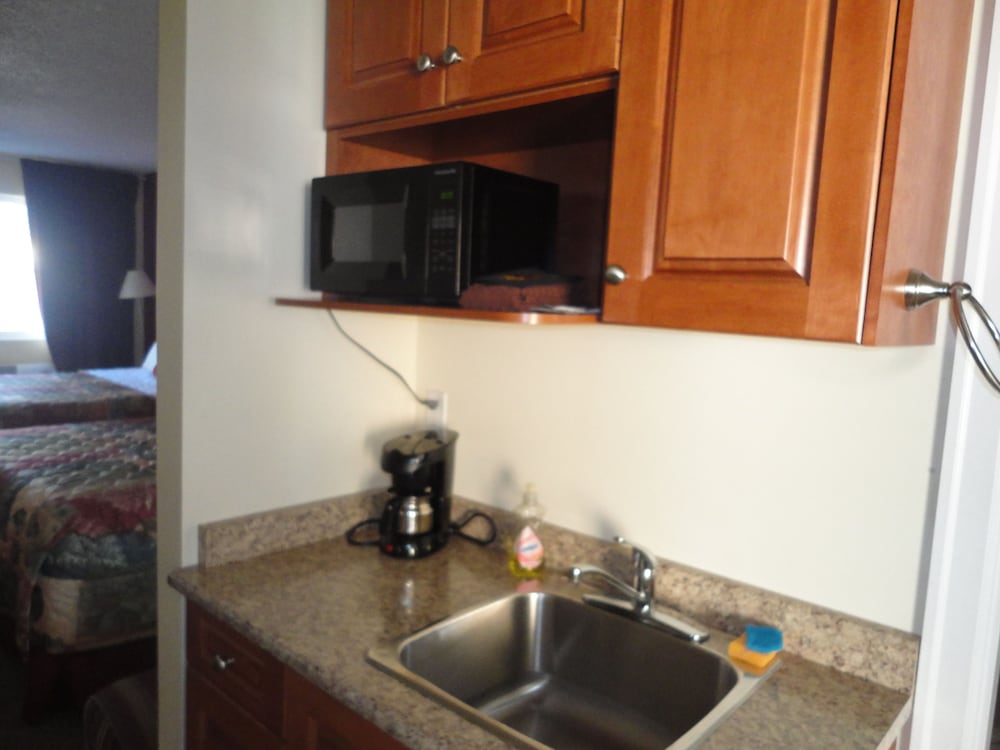 Sahara Courtyard Inn Penticton 47/77