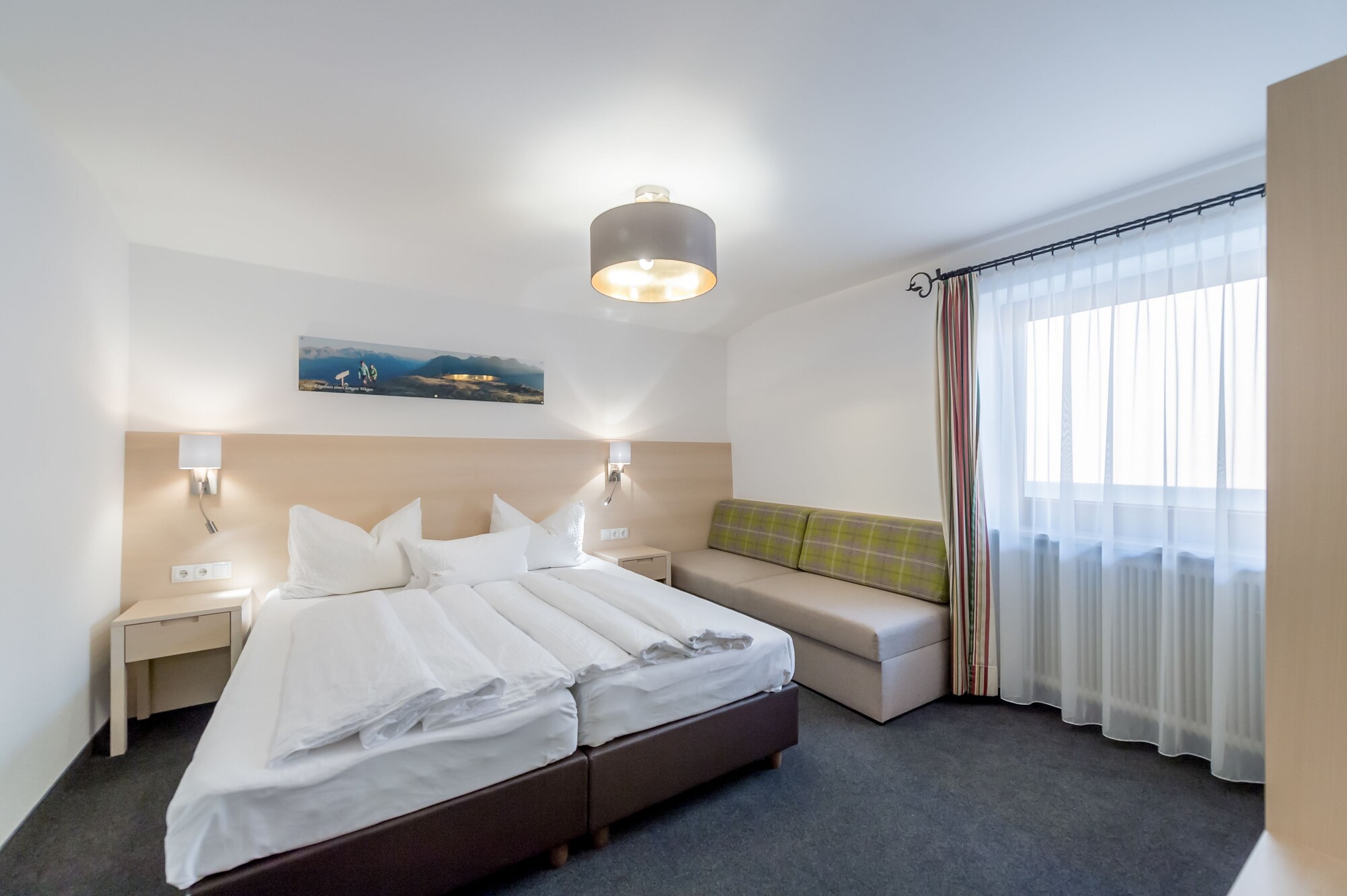 Apartment, Queen Bed, Sofa
