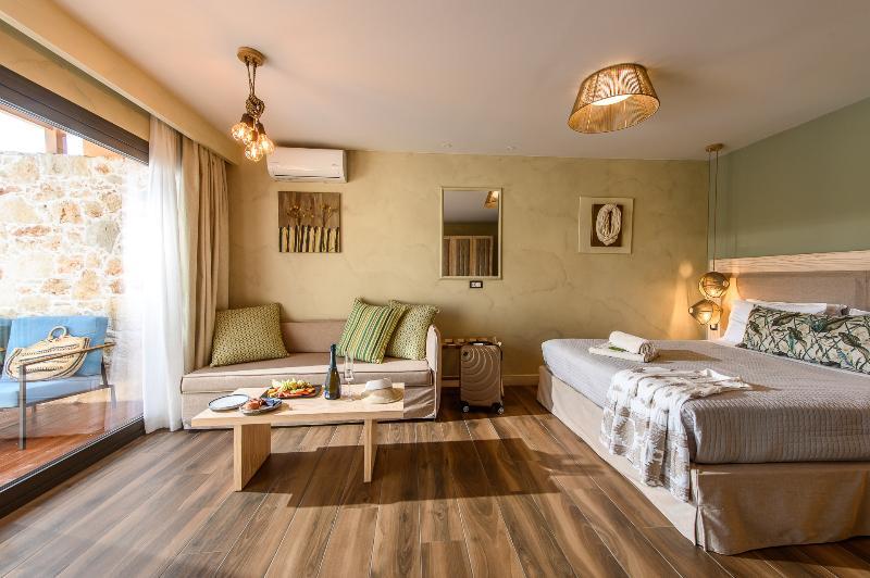 Premium, Junior Suite, Inland View
