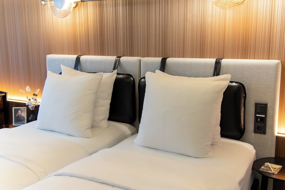 MUZE Hotel Dusseldorf - Handwritten Collection 21/49