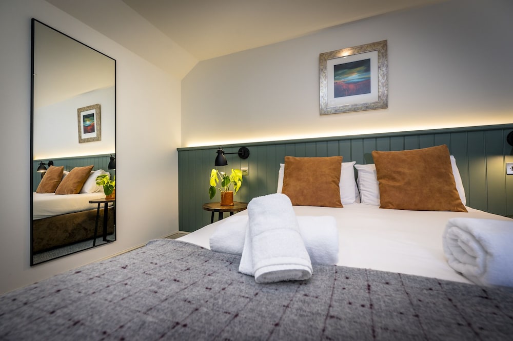 The Loch Ness Inn 10/45