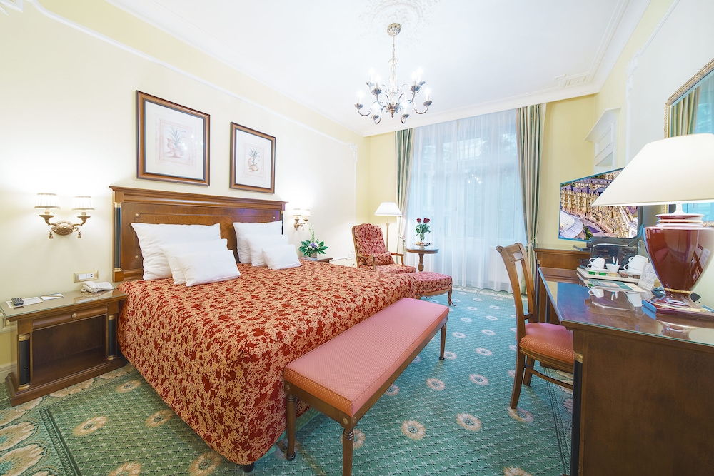 CARLSBAD PLAZA Medical Spa and Wellness hotel 36/55
