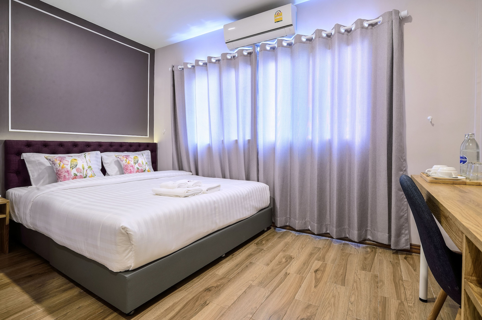 Suite, Double Bed, De Lavender Bangkok Hotel 2/9